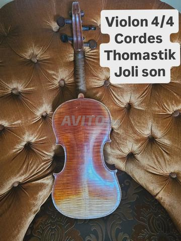كمان احترافي 4/4 بأوتار توماستيك - 2