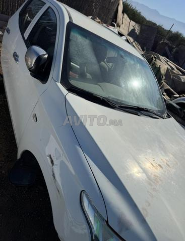 كابينة ميتسوبيشي - 2