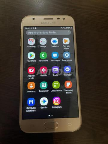 Galaxy j3 pro - 2