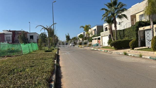 فيلا شبه مكتملة أدوهة غولف مهيدية 375م2 - 2