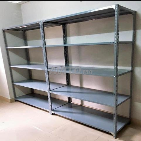 Rayonnage métallique de stockage / vestiaire - 2