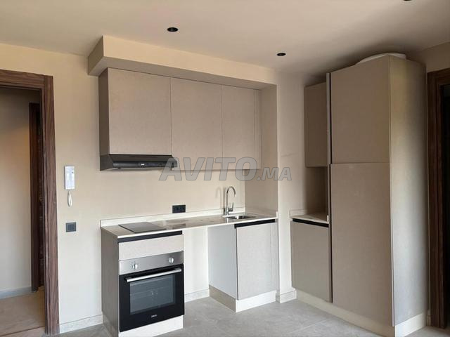 À louer studio vide neuf à Riviera - 2