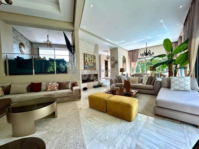 Villa Moderne à Vendre à Dar Bouazza Casablanca