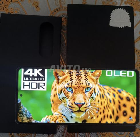 SAMSUNG Galaxy S20 FE - 2