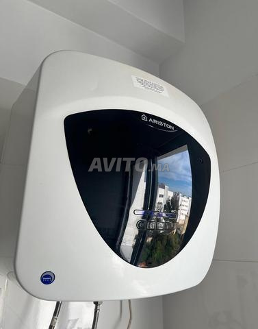 Chauffe-eau 30L Ariston en excellent état - 2