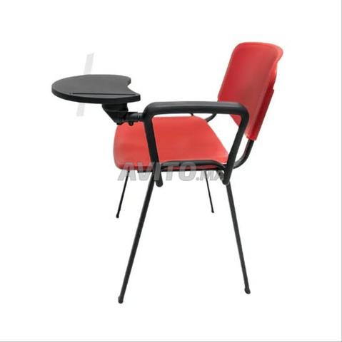 Chaise empilable pupitre/vestiaire - 2