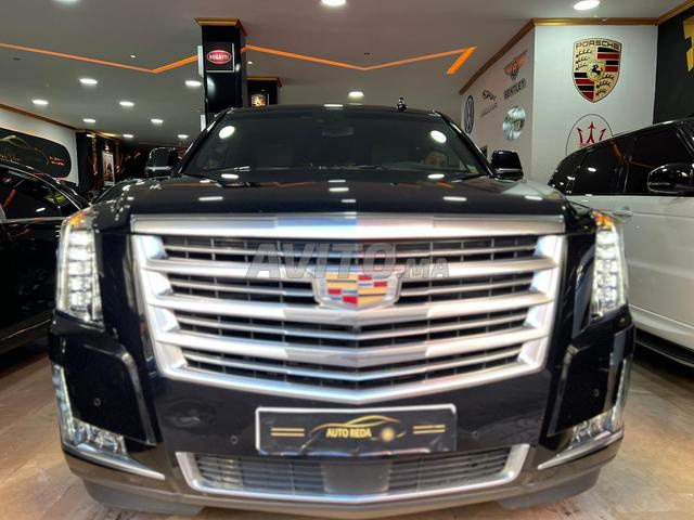 CADILLAC ESCALADE - 2