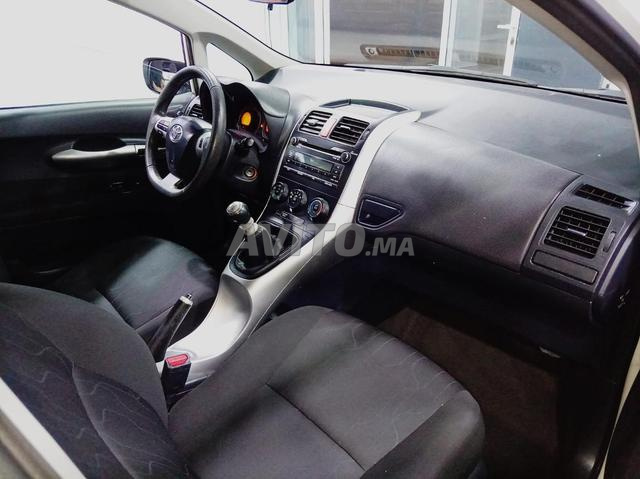 Toyota Auris essence faible kilométrage 63000 - 2