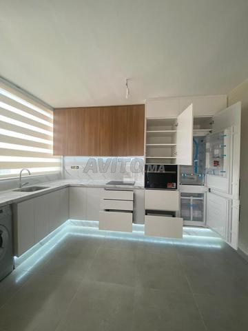 عرض مساعد مطبخ مجهز