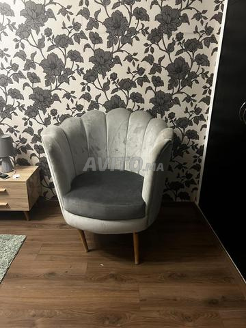 كرسي بذراعين - 2