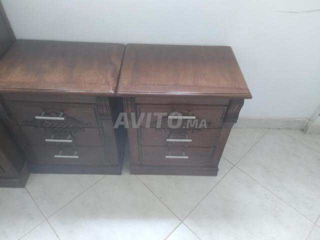 غرفة نوم كاملة لشخصين من الخشب