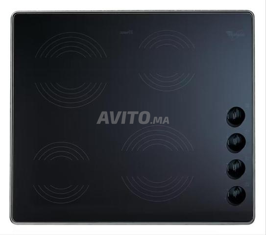 لوح طهي Whirlpool بـ 4 شعلات صنع في إيطاليا