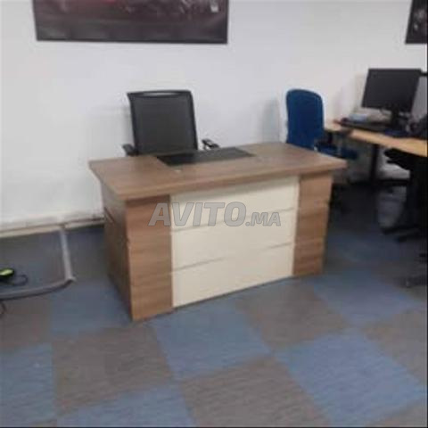 Bureau de direction avec retour et caisson