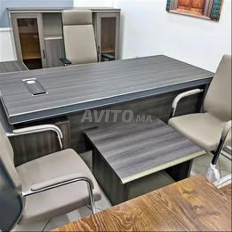 مكتب مع جانب وخزانة - 2