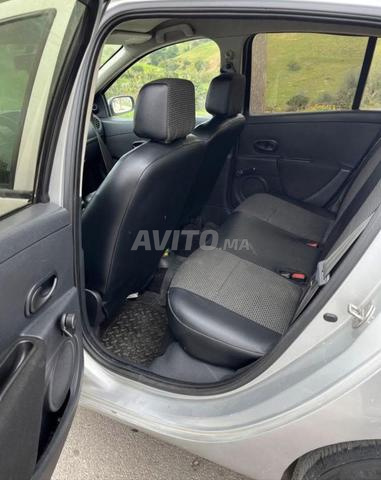 Renault Clio 3 modèle 2009 - 2
