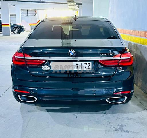 BMW série 7 en excellent état - 2