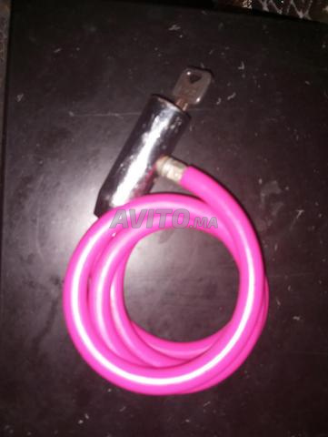 هذا قفل دراجة لا يزال جديدًا