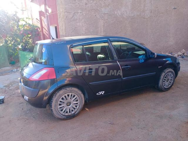 Renault à Ouled Frej - 2