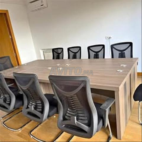 طاولة اجتماعات بسعر مناسب