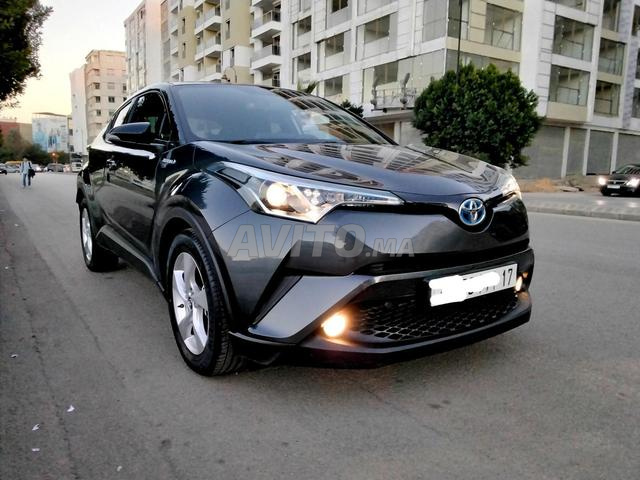 TOYOTA CHR HYBRIDE 2019 1ER MAIN 46000 KM - 2