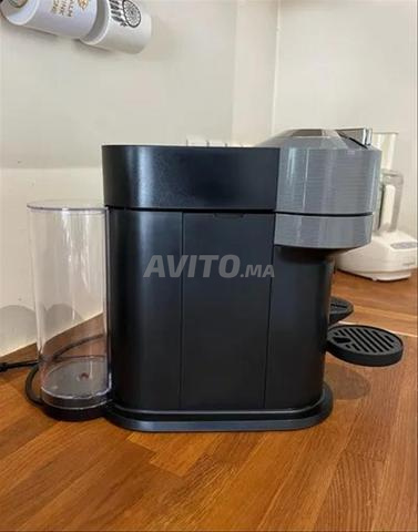 ماكينة قهوة نسبريسو فيرتو نيكست رمادية كالجديدة - 2