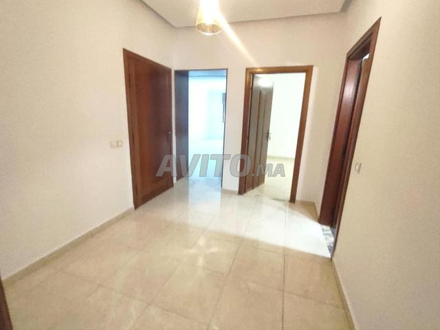 شقة فارغة عين دياب - 2