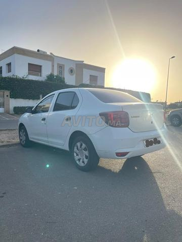 داسيا لوجان بنزين يدوية 2021 في أغادير - 2