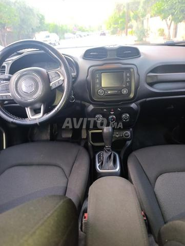 Jeep Renegade Diesel Automatique 2021 à Marrakech - 2