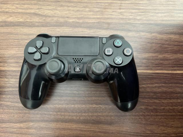 PS4 PRO 1TO / 2 manettes / RED DEAD REDEMPTION 2 - 2