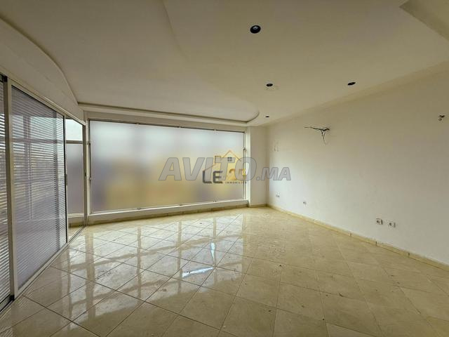 مكتب احترافي للإيجار وسط جليز - 2