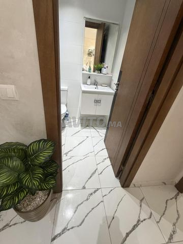 Appartement à louer 63 m² à Casablanca - 2