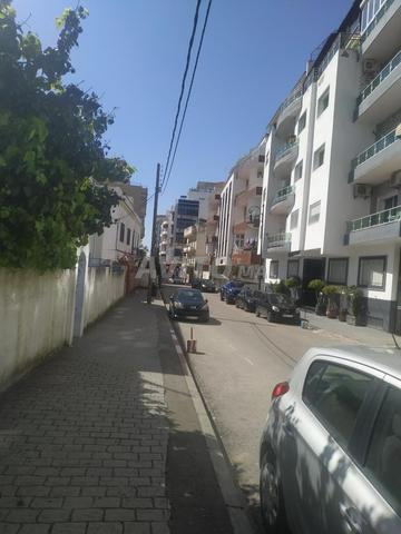 Appartement à vendre 150 m2 avec garage rue Hassan 1