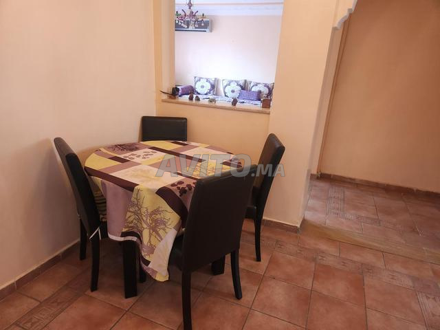 بيع طاولة طعام