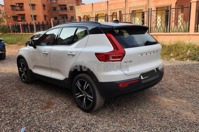 فولفو XC40 - 2