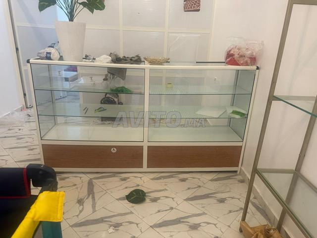 Vitrine de 2 mètres, neuve - 2