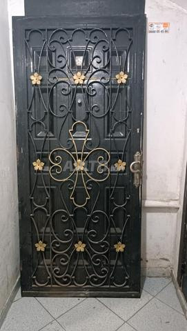 باب حديدي - 2