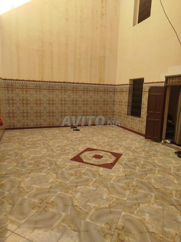 رياض باب تازاغت بمساحة 101 متر مربع نظيف جداً - 2