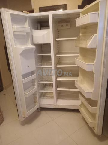 ثلاجة ومجمد كبيران للبيع - 2