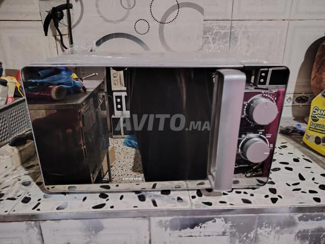 Micro-ondes importé bon état