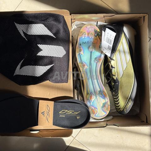 F50 ميسي إليت مقاس 40 و 45 جديدة لم تُلبس