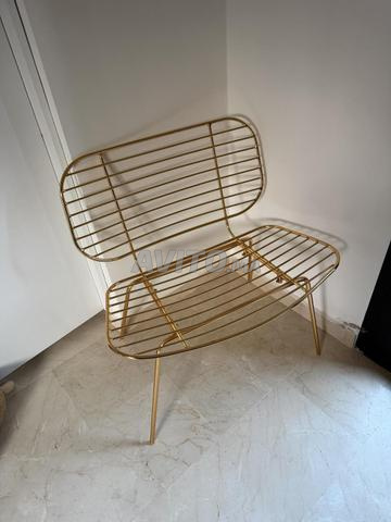 Fauteuil design en métal doré comme neuf - 2