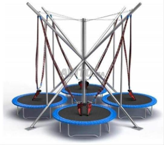 Équipement d'espaces de détente avec des jeux récréatifs