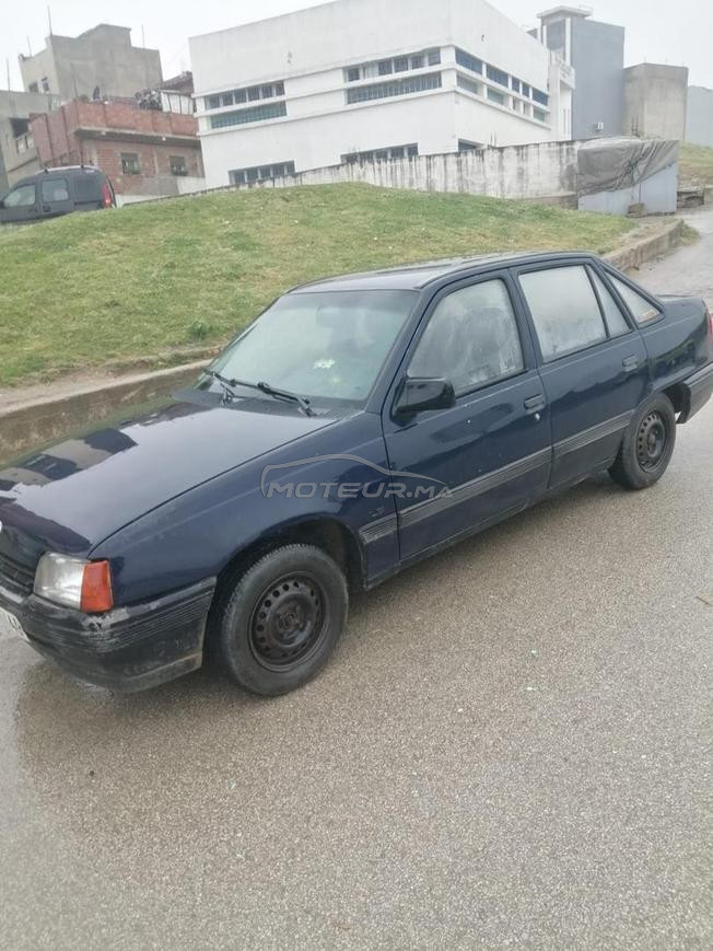 Opel Kadett Diesel Manuelle 1990 à Tanger