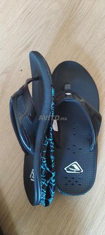 صندل مقاس 42 جديد