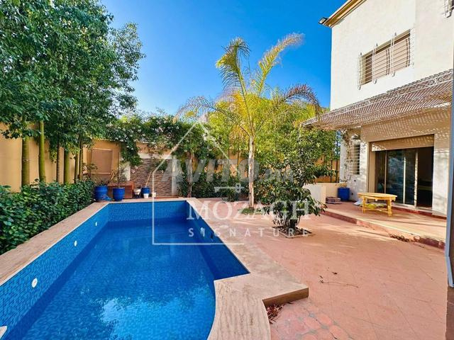 Superbe villa 450 m² avec piscine privée à Targa