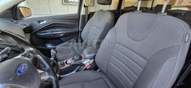 Ford Kuga Diesel Manuelle 2016 à Tanger - 2