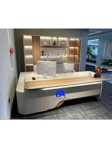 Bureau pour entreprise / Vestiaire - 2