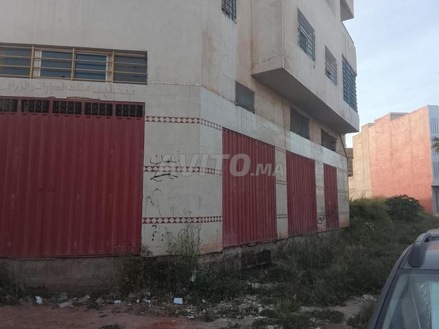 Magasin à louer avec cave 160 m - 2