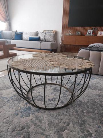 Tables cendrier et table ronde - 2