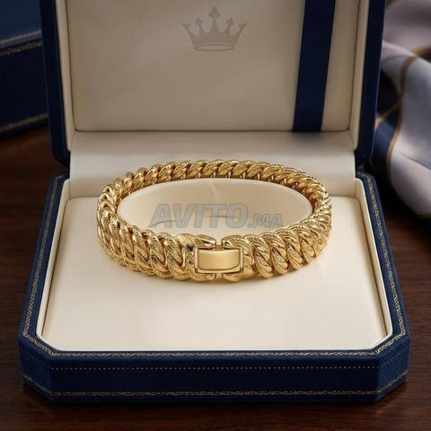 Le tapis plaqué or 18 carats